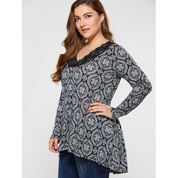 Tops - Lace trim adjustable sleeve blouse  2XL